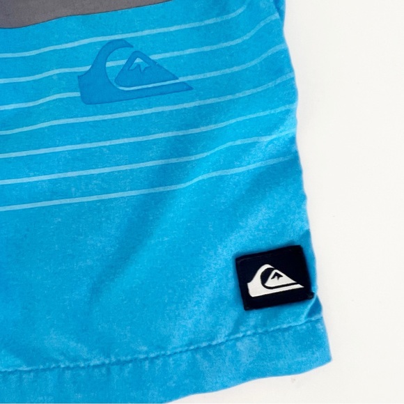 Ouiksilver Boys Blithe Color Block & Stripe Logo
Volley Boardshorts - Picture 15 of 16